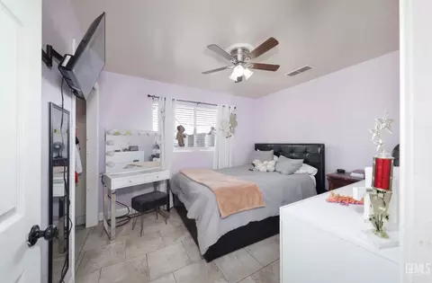 Bedroom - 3849 Moss St, Bakersfield, CA 93312 photo 2 of 4