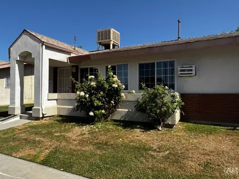 1416 E 11th St, Bakersfield, CA 93307 photo 1