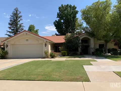 1912 Mountain Oak Rd, Bakersfield, CA 93311