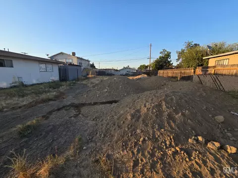 1210 E 9th St, Bakersfield, CA 93307 photo 7