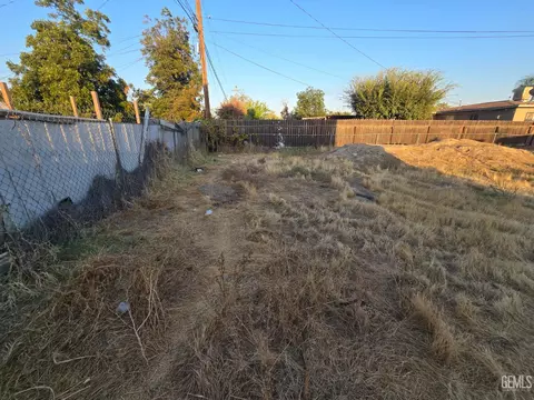 1210 E 9th St, Bakersfield, CA 93307 photo 6
