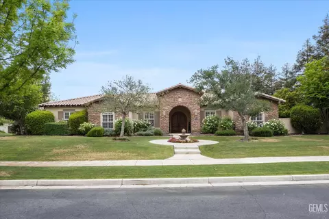 11416 Queensbury Dr, Bakersfield, CA 93312