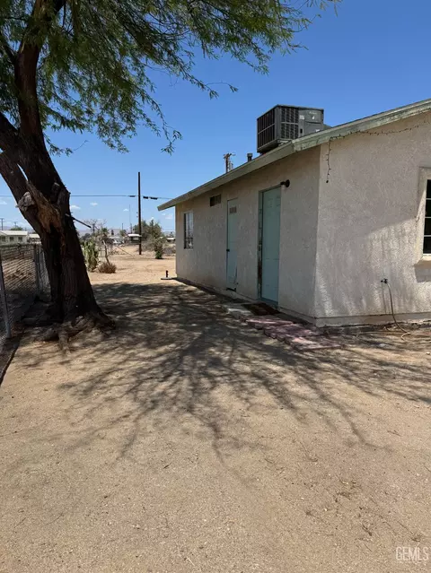 254 Noffsinger Rd, Niland, CA 92257 photo 4