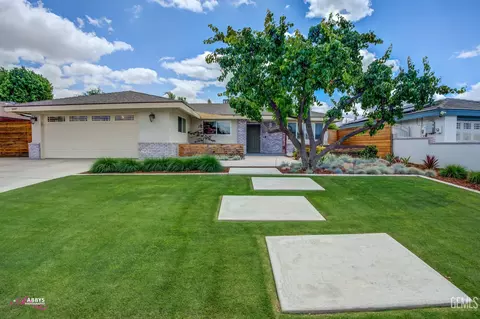 6607 Columbia Ln, Bakersfield, CA 93309