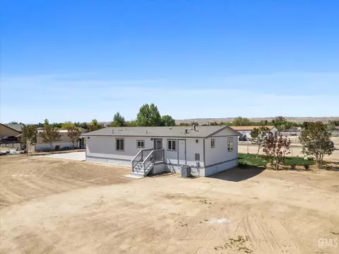 28135 Clydesdale Ave, Taft, CA 93268 photo 8