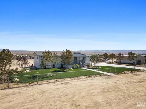 28135 Clydesdale Ave, Taft, CA 93268 photo 5