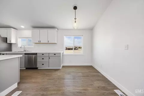 28135 Clydesdale Ave, Taft, CA 93268 photo 19