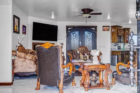 28124 Mustang Ave, Taft, CA 93268 photo 6