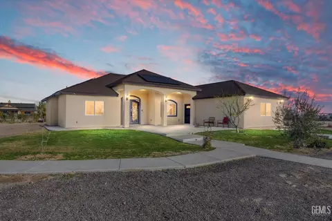 28124 Mustang Ave, Taft, CA 93268 photo 1