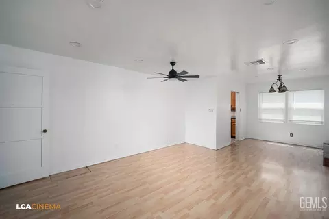 Living - 348 Wetherley Dr, Bakersfield, CA 93309 photo 1 of 3