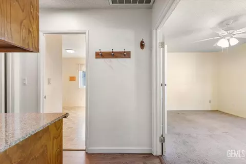 21361 Santa Maria Dr, Tehachapi, CA 93561 photo 11