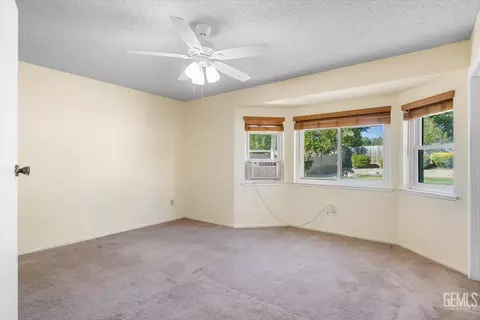 21361 Santa Maria Dr, Tehachapi, CA 93561 photo 17