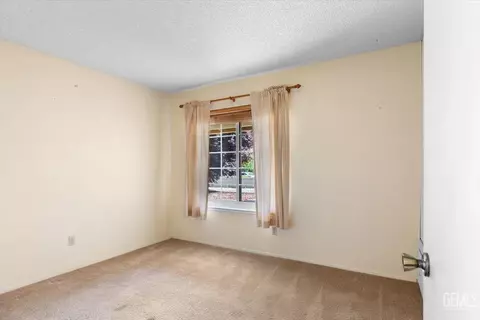 21361 Santa Maria Dr, Tehachapi, CA 93561 photo 9