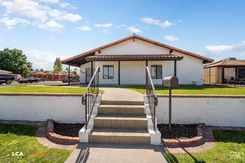 1109 Bell Ave, Taft, CA 93268 photo 8