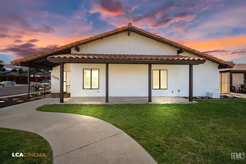 1109 Bell Ave, Taft, CA 93268 photo 2