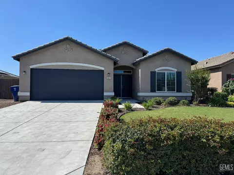Exterior - 3317 Amazon Dr, Bakersfield, CA 93313 photo 1 of 2