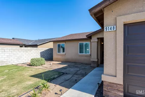 Exterior - 9148 Eucalyptus Dr, Bakersfield, CA 93306 photo 3 of 5
