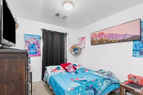 Bedroom - 9148 Eucalyptus Dr, Bakersfield, CA 93306 photo 1 of 8