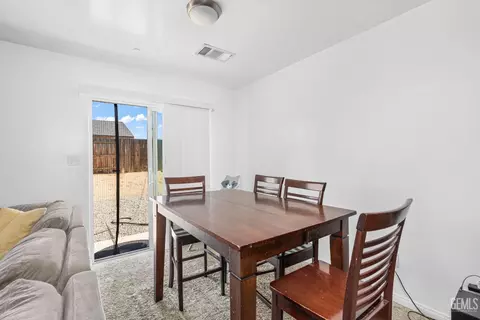 Dining - 9148 Eucalyptus Dr, Bakersfield, CA 93306 photo 2 of 2