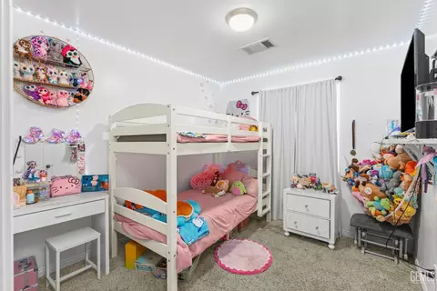 Bedroom - 9148 Eucalyptus Dr, Bakersfield, CA 93306 photo 3 of 8