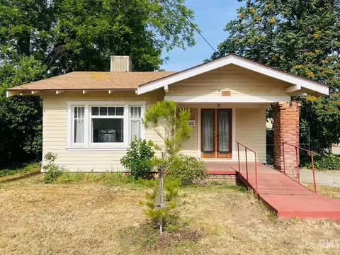 323 A St, Bakersfield, CA 93304