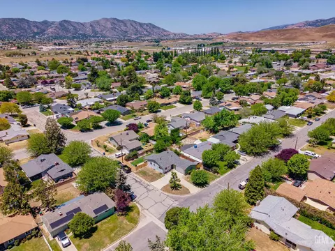 525 Carroll Way, Tehachapi, CA 93561 photo 22