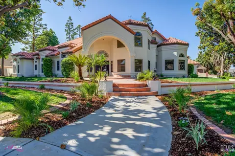 7509 Calle Sagrada, Bakersfield, CA 93309