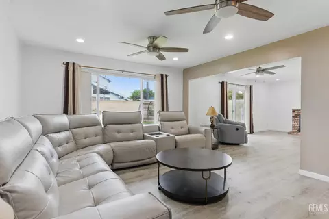 721 Helena Ct, Oxnard, CA 93033 photo 5