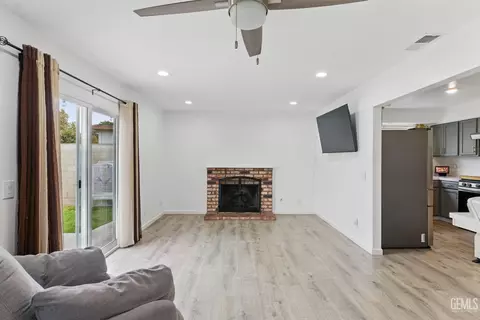 721 Helena Ct, Oxnard, CA 93033 photo 7