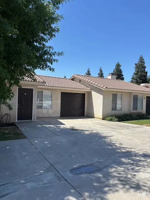 3118 Brookside Dr, Bakersfield, CA 93311