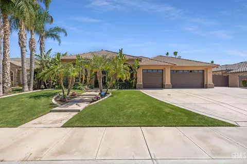 15505 Opus One Dr, Bakersfield, CA 93314