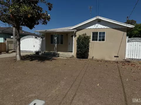 728 Real Rd, Bakersfield, CA 93309