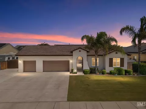 15420 Saint Clement Way, Bakersfield, CA 93314