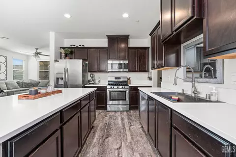 5906 Commonwealth Ave, Bakersfield, CA 93313 photo 16