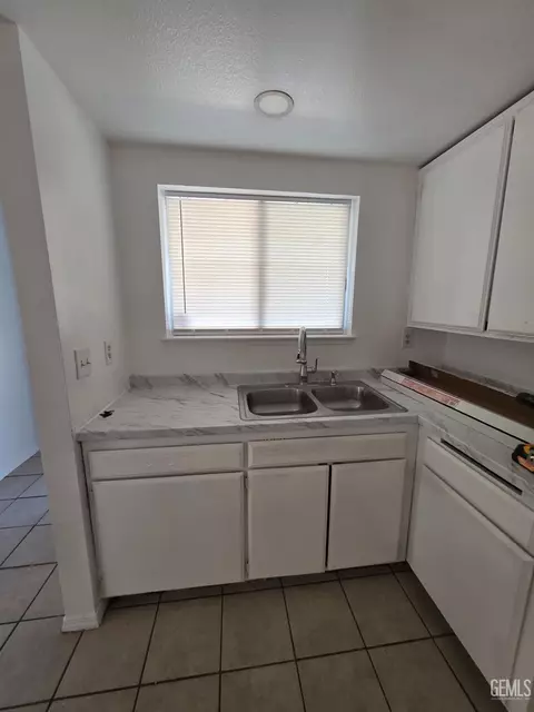 1736 17th Ave, Delano, CA 93215 photo 5