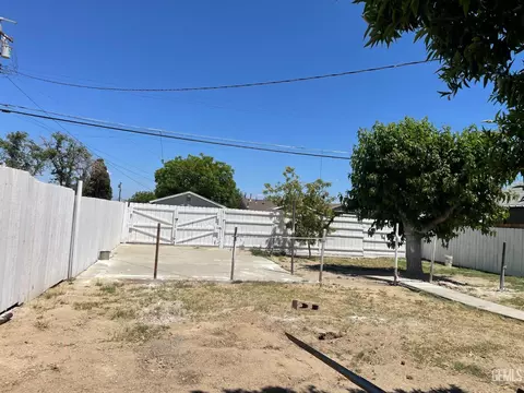 214 Buchanan St, Taft, CA 93268 photo 9