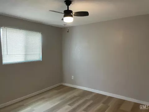 214 Buchanan St, Taft, CA 93268 photo 6