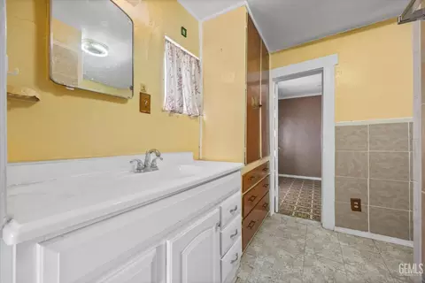 324 B St, Arvin, CA 93203 photo 14