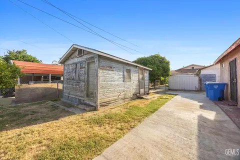 324 B St, Arvin, CA 93203 photo 27
