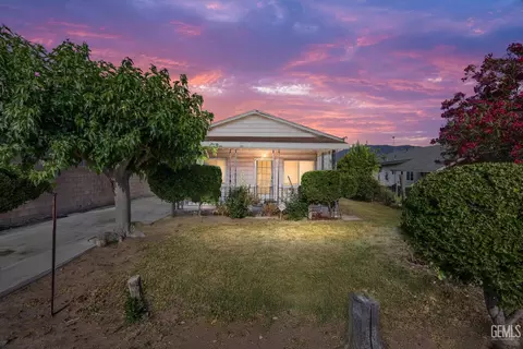 324 B St, Arvin, CA 93203 photo 1