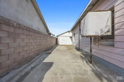 324 B St, Arvin, CA 93203 photo 25