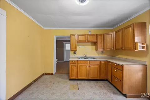324 B St, Arvin, CA 93203 photo 10