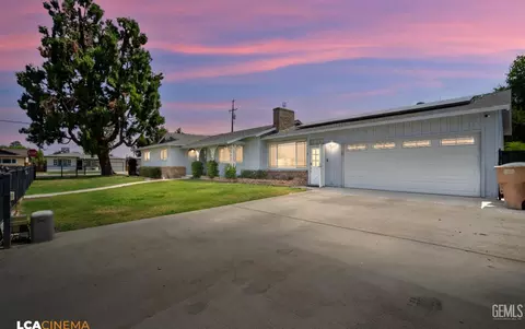 510 Garnsey Ave, Bakersfield, CA 93309