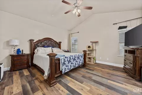 Bedroom - 6315 Cape Cod Ave, Bakersfield, CA 93313 photo 1 of 2