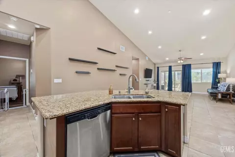 Other - 6315 Cape Cod Ave, Bakersfield, CA 93313 photo 7 of 12