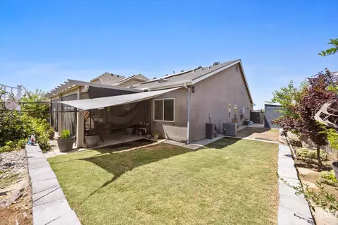Exterior - 6315 Cape Cod Ave, Bakersfield, CA 93313 photo 8 of 10