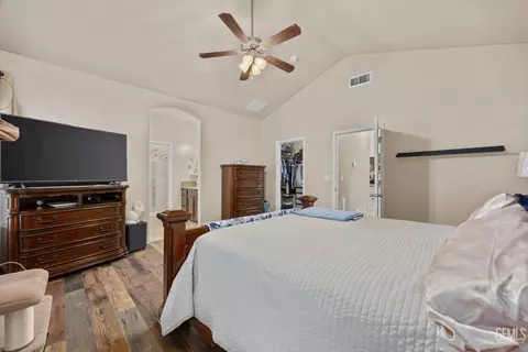Bedroom - 6315 Cape Cod Ave, Bakersfield, CA 93313 photo 2 of 2