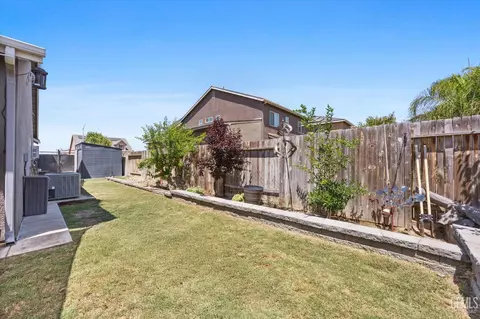 Exterior - 6315 Cape Cod Ave, Bakersfield, CA 93313 photo 9 of 10