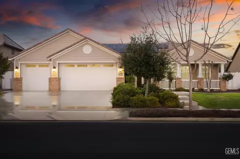 2624 Oakley St, Bakersfield, CA 93311