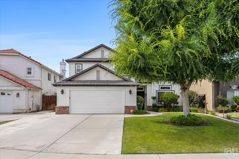 8706 Goldfinch Dr, Bakersfield, CA 93312